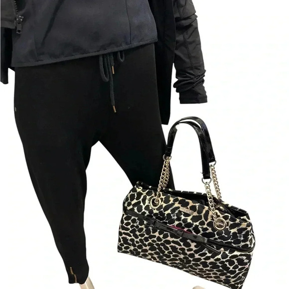 Kate Spade Animal Print gold chain purse Cheetah Large. In great conditions - Picture 6 of 11